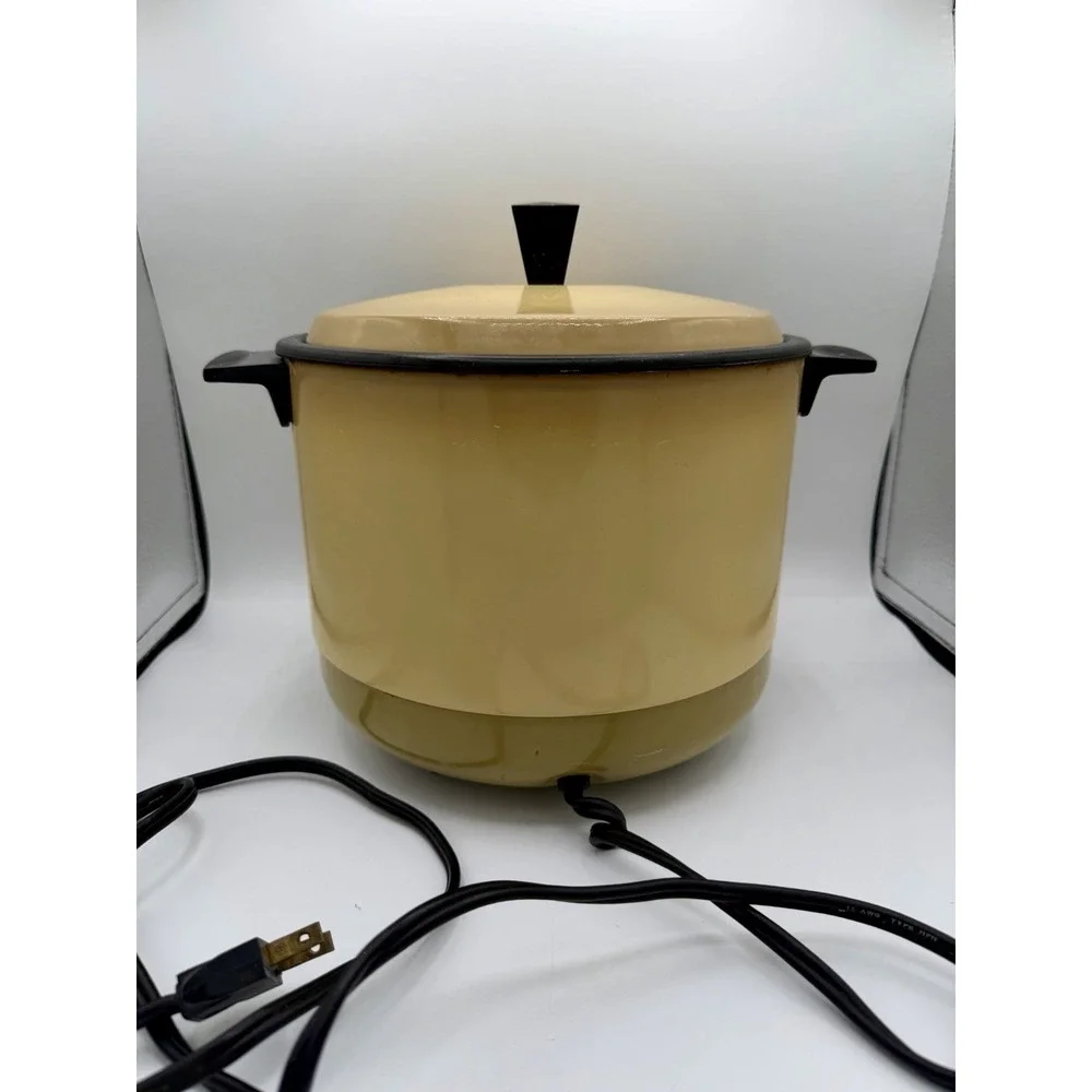 Vintage Harvest Gold first Model 13 Sunbeam Cooker & Fryer